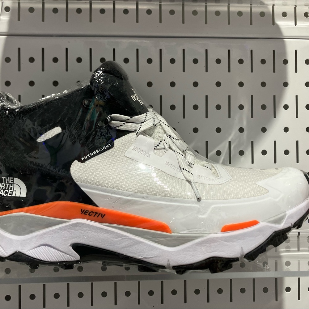 The North Face Vectiv
Exploris Mid Sz 10.5 - 
$150 in store